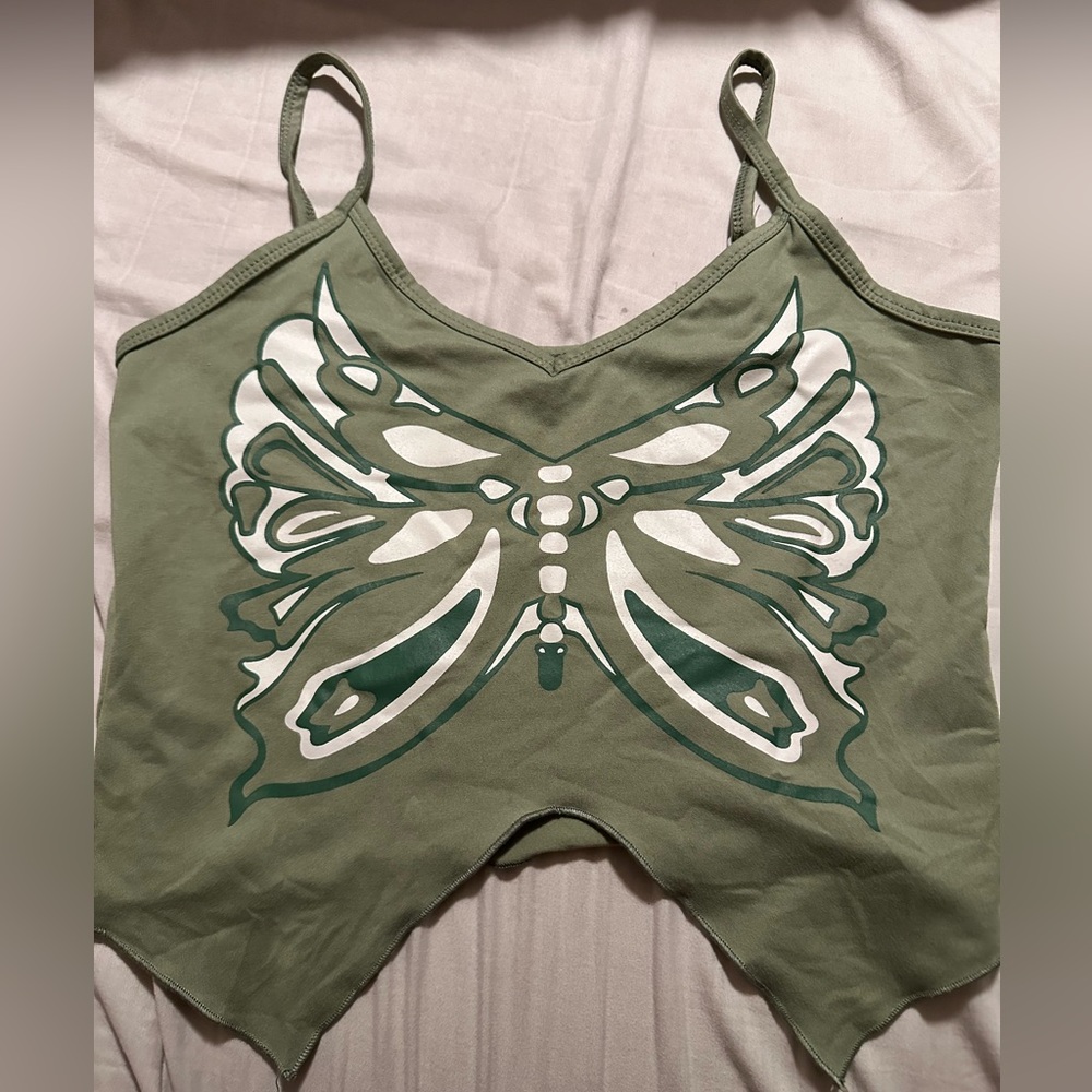 Super cute shein crop top worn 1-2 times